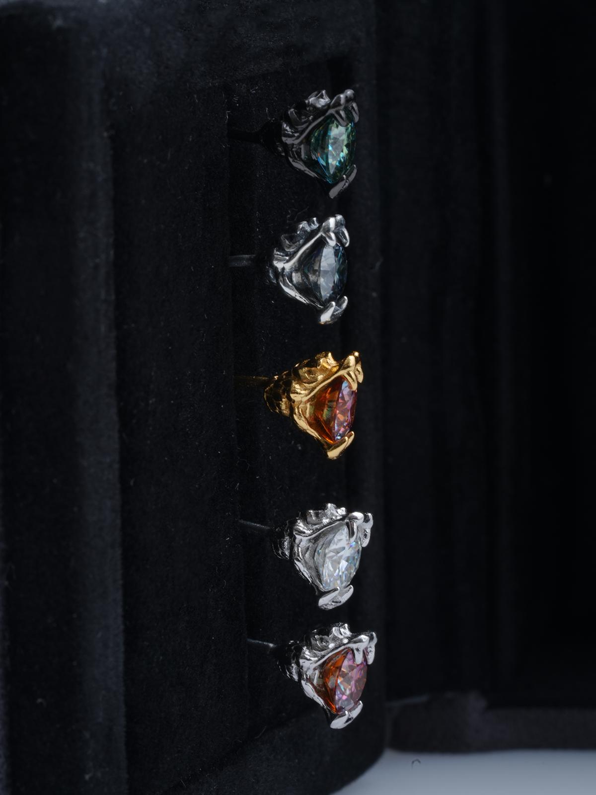 [LUMI98] Sterling Silver Snakebite Synthetic Moissanite Stud Earrings VVS Clarity + D Color, Earring for Men Women